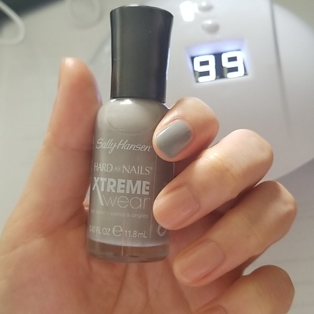 2 Brand New Sally Hansen Gel